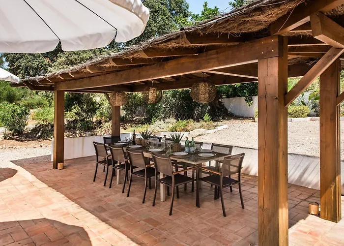 Дом отдыха Lovely Vacation In Лоле